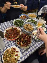 Di Shui Dong, A Flavorful Hunan Feast in Shanghai
