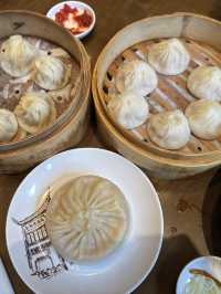 3‑day itinerary for Shanghai, with accommodation, food tips, and practical advice: