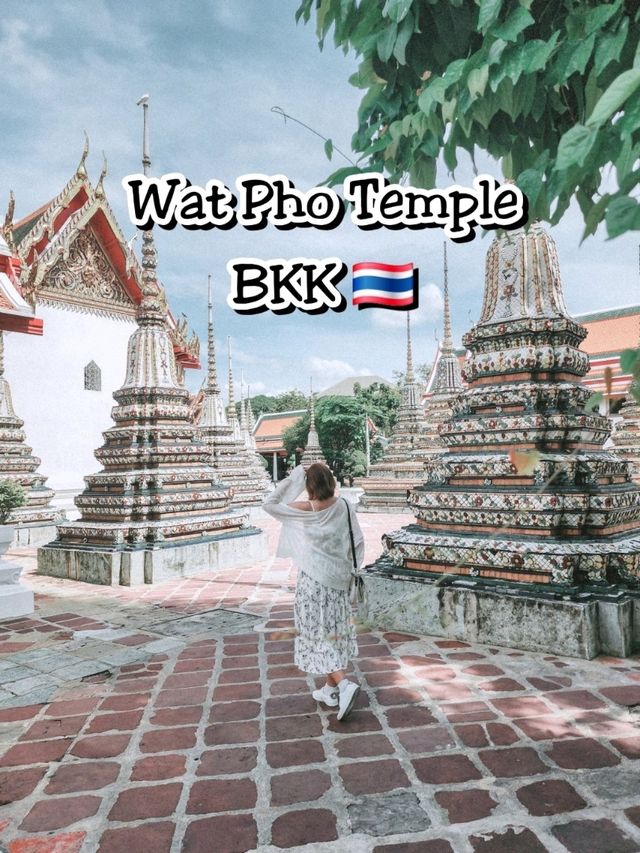 Wandering Through Wat Pho’s Peaceful Paths 🛕🌿📸