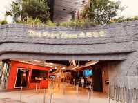 🌆✨ Victoria Peak Weekend Escape: Hong Kong’s Sky-High Paradise