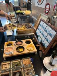 知本泡湯住宿！早餐豐富精緻～