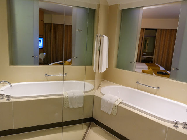🛏️ Perfect City Escape at Centara Grand & Bangkok Convention Centre