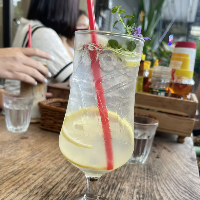  Sun Rays Cafe เชียงใหม่-คาเฟ่ breakfast & Brunch