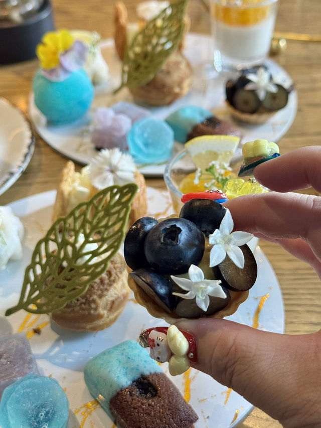 【東京/天王洲アイル】薪火料理と音楽が楽しめる空間でアフタヌーンティー