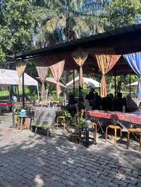 Local breakfast at Kopi dan Benang