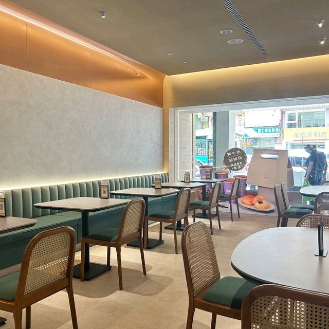 台中司康天花板！美術館等級空間享午茶