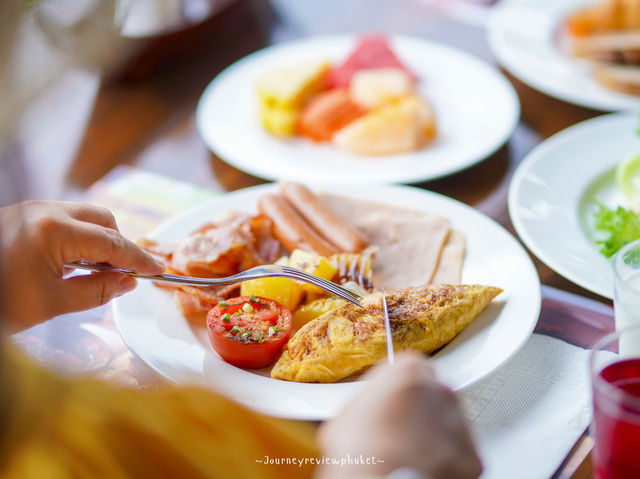 รีสอร์ตติดทะเลเขาหลัก 