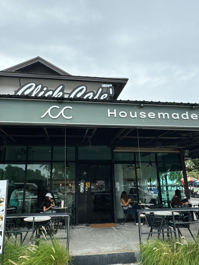 Click Cafe' มาคลิกใจกันดีกว่า คาเฟ่บางแสนแนะนำ !! 