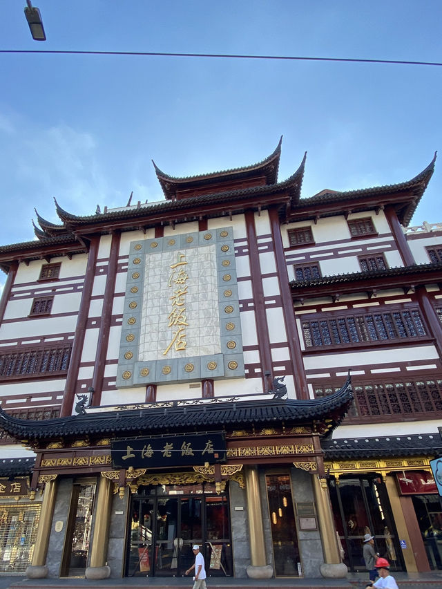 晚上金光璀璨的豫園，早上該去嗎？