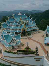 10 วัดในอีสานที่ต้องไปสักครั้ง