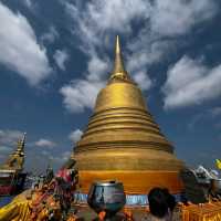 Golden Mount is Bangkok’s Breezy Escape