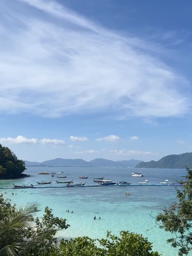 ทะเลภูเก็ตในวันที่ฟ้าระเบิด 🌅