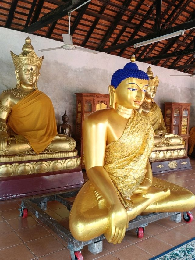 พระธาตุหริภุญชัย...จังหวัดลำพูน