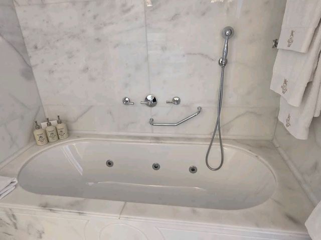 Majestic Hotel & Spa