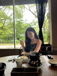 통창에서 즐기는 사가 분위기 좋은 커리 하우스🍃🥘