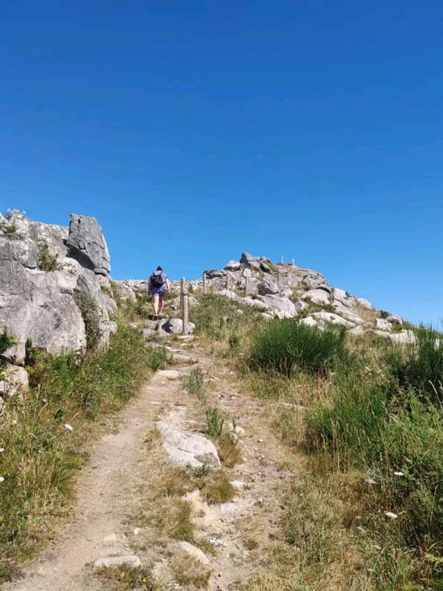 Views for Days up on Monte Tahume