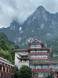 Heaven’s Gate: The Majestic Arch of Tianmen Mountain