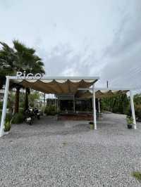 แวะพักจิบกาแฟชิคๆ ที่ Rico คาเฟ่ริมสุขุมวิท นายายอ