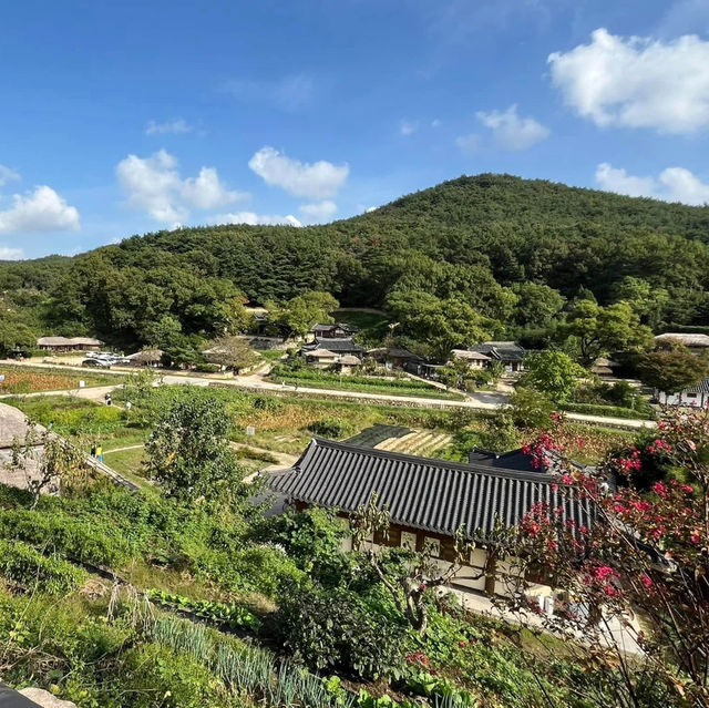 A Stroll Through Yangdong Folk Village