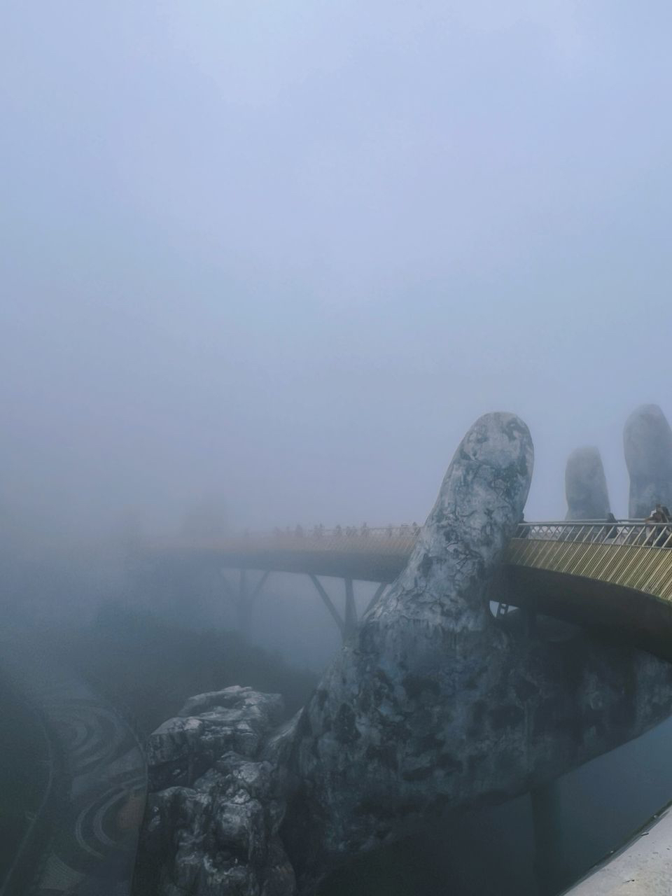 雲中漫步