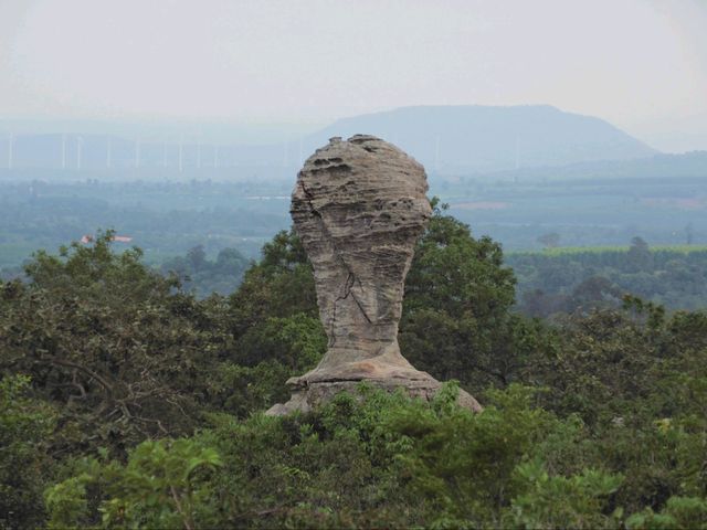 ลานหินงาม อม.ป่าหินงาม ชัยภูมิ
