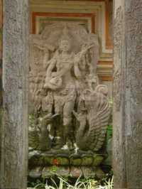 藝術與歷史文化地標交織的峇里島之心#烏布皇宮（Puri Saren Agung）-印度尼西亞峇里島