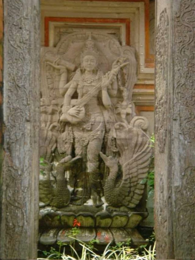 藝術與歷史文化地標交織的峇里島之心#烏布皇宮（Puri Saren Agung）-印度尼西亞峇里島