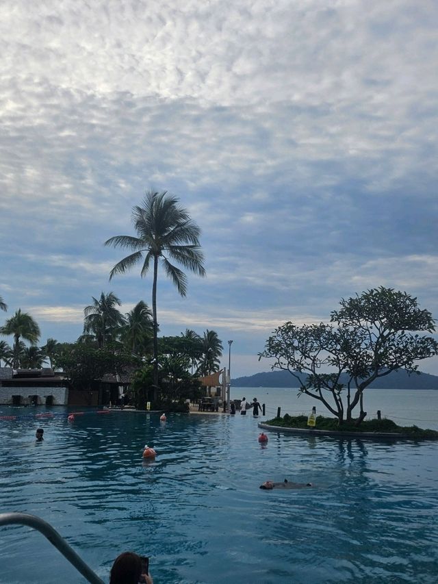 Sunsets, Serenity, and Style — Experiencing Shangri-La Tanjung Aru