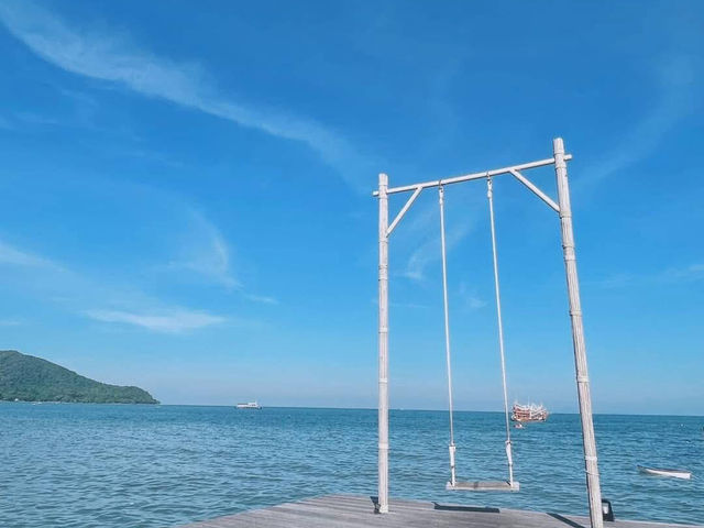 BAAN TAH BANGSARAY ที่พักติดทะเลสุดชิล ฟีลดี