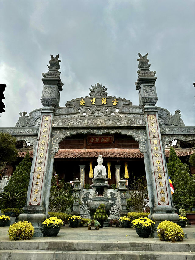 Fansipan Views🌄  The Roof of Indochina Fansipan Views🌄  The Roof of Indochina