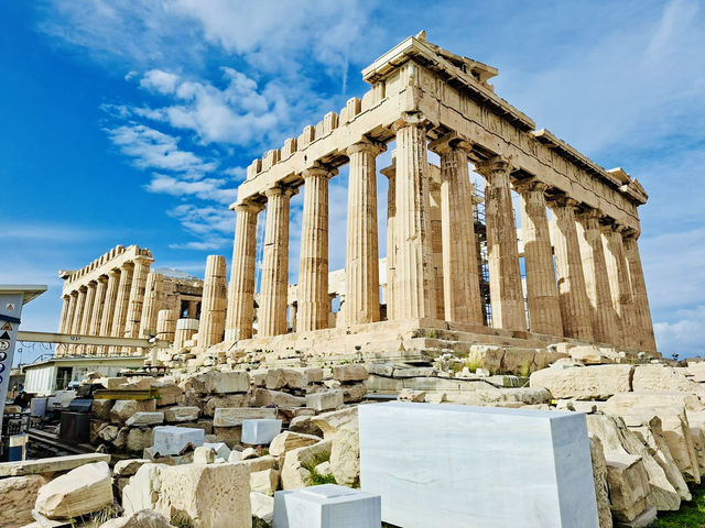 🏛️ Gazing at the Acropolis