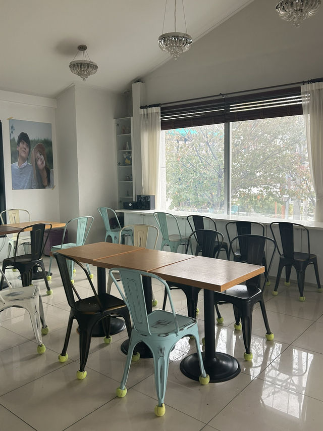 추억에 잠길 수 있는 드라마 명소🤍 빵 맛집 추천! 추억에 잠길 수 있는 드라마 명소🤍 빵 맛집 추천!