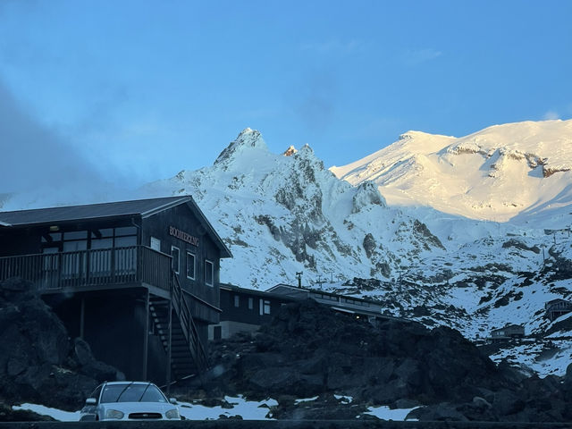 Snow Peak Escape🏔️  