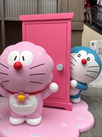 コーズウェイベイ限定！世界初・ピンクのドラえもん「桜フェスティバル