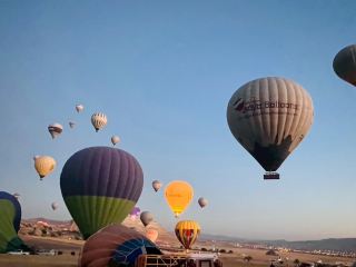 Hot Air Balloons in Cappadocia ~ Traveling in Turkey is So Rich and Totally Worth It!