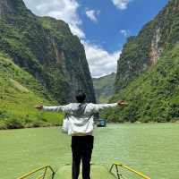 Beautiful Ha Giang - Nho Que River in VietNam