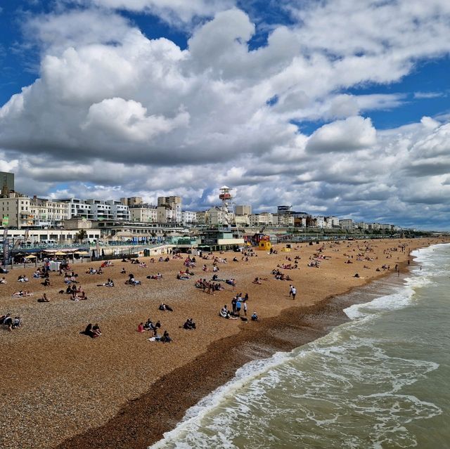 Sunny Vibes at #BrightonBeach ☀️🏖️