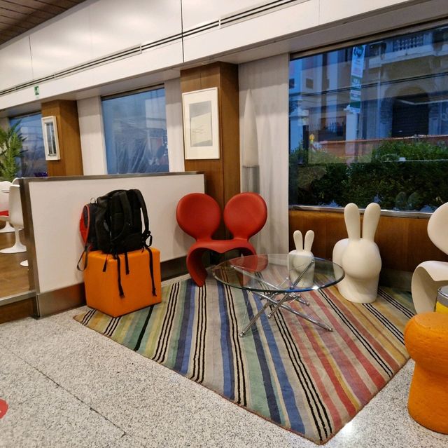 Hotel Mediolanum lobby