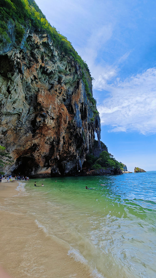 Island-Hopping from Ao Nang – 4-Island or Hong Islands Adventure 🛥️