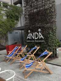 Stay in ANDA Venice Hostel, save money