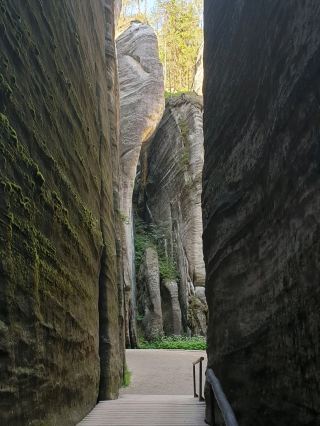 🚂 Epic Rock Kingdom: การก่อตัวของ Adršpach ในเช็กเกีย