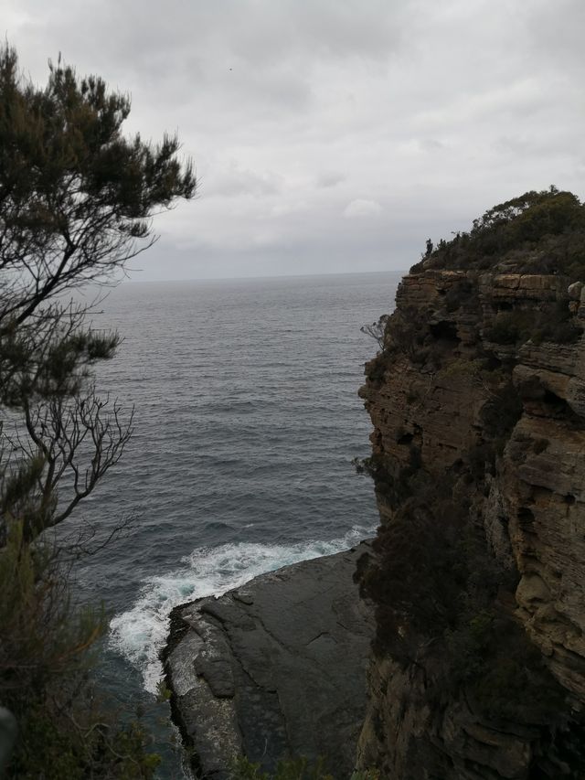 Tasmania's "Devil's Kitchen"