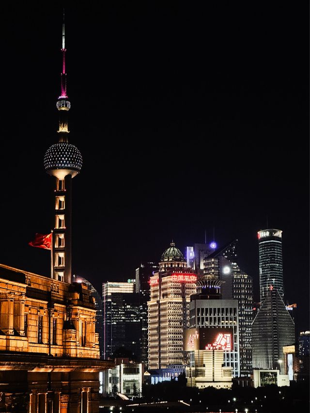 Nighttime at The Bund, Shanghai🌃⭐️