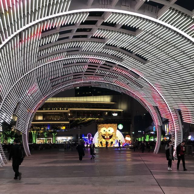 A mall for night and day in Shenzhen 