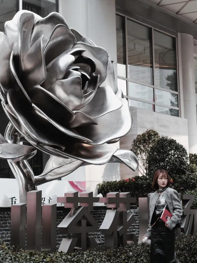 Chongqing Photography | With the forever blooming camellia