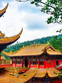 真的在廣東藏在山裡的雄偉建築