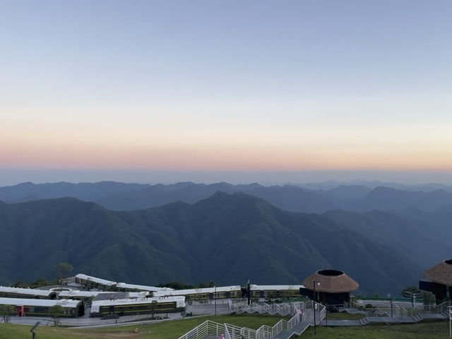 武漢周邊避暑之旅第三站五峰雲頂