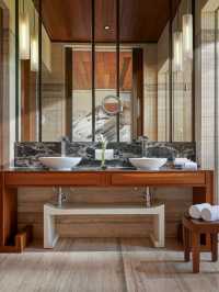 🌟 Beijing's Best: Luxe Lakeside Getaway at Yanqi Hotel 🏰✨
