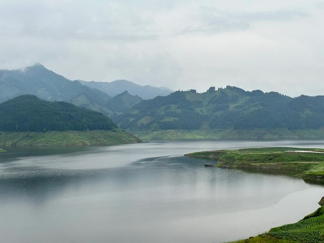 眉山雅女湖