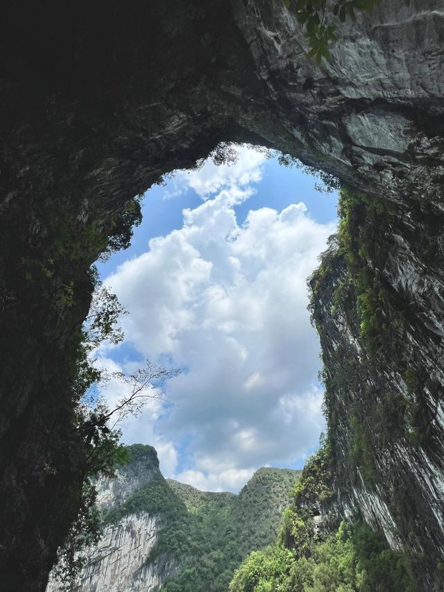廣西百色|大石圍天坑群•這曠野山河。